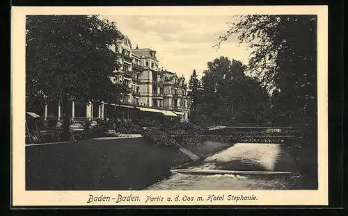 AK Baden-Baden, Partie an der Oos mit Hotel Stephanie