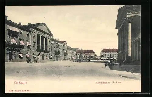 AK Karlsruhe, Marktplatz mit Rathaus