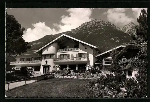 AK Garmisch-Partenkirchen, Berggasthof Almhütte