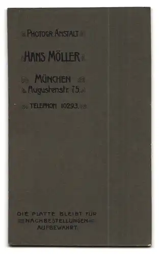 Fotografie Hans Möller, München, Augustenstrasse 75, Soldat in Uniform mit Schützenschnur