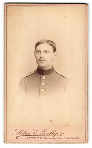Fotografie E. Postlep, Berlin, Chausseer Strasse 5, Soldat des 170. Regiments in Uniform mit dünnem Moustache