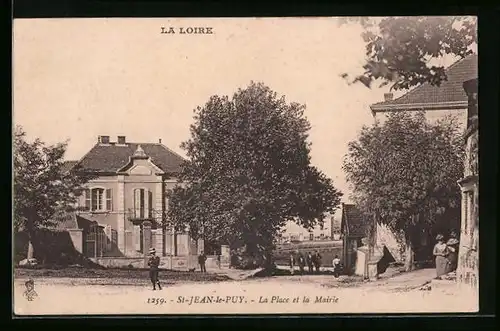 AK St-Jean-le-Puy, La Place et la Mairie