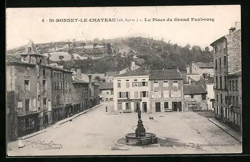 AK Saint-Bonnet-le-Chateau, La Place du Grand Faubourg