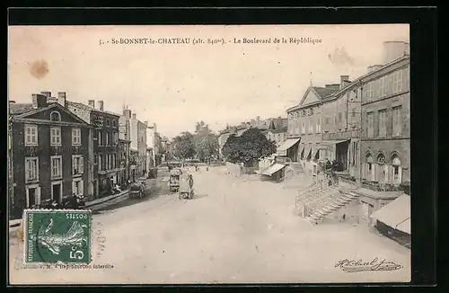 AK Saint-Bonnet-le-Chateau, Le Boulevard de la Republique