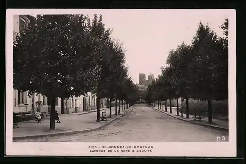 AK Saint-Bonnet-le-Chateau, L`Avenue de la Gare & L`Eglise