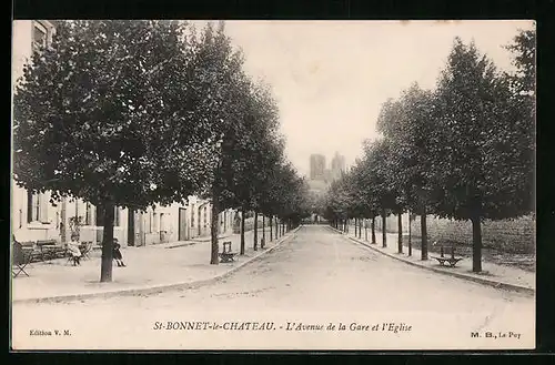 AK Saint-Bonnet-le-Chateau, L`Avenue de la are et l`Eglise