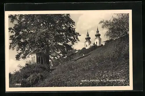 AK Maria-Taferl, Engelweg-Kapelle und Türme der Wallfahrtskirche