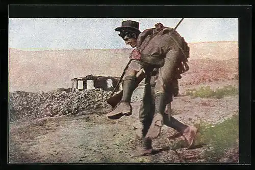 AK Australien, Ein Liebesdienst, Australischer Soldat trägt seinen verwundeten Kameraden zum Feldlazarett