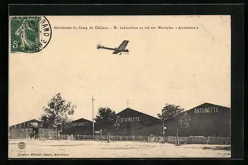 AK Chalons, le Camp, Aérodrome, m. Labouchère au vol sur Monoplan Antoinette