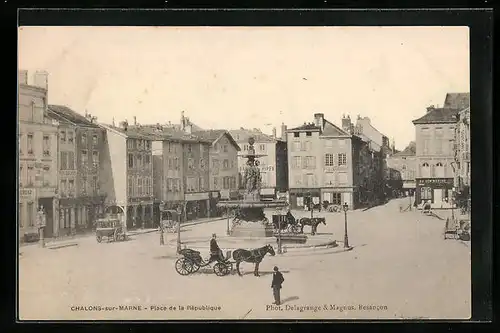 AK Chalons-sur-Marne, Place de la République