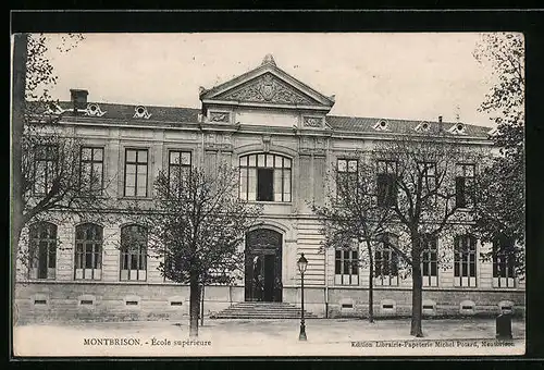 AK Montbrison, École supérieure