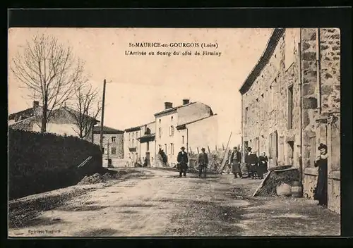 AK St-Maurice-en-Gourgois, L`Arrivée au Bourg du côté de Firminy