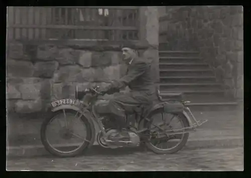 Fotografie Motorrad Zündapp, Krad mit Kennzeichen IIN-2867