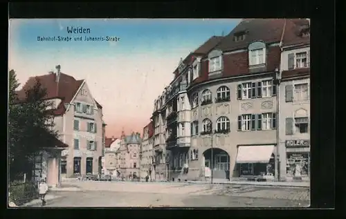 AK Weiden, Bahnhof-Strasse und Johannis-Strasse mit Geschäften