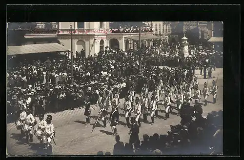 AK Kaiser-Jubiläums-Huldigungs-Festzug Wien, 12. Juni 1908, Historische Gruppe (Erzherzog Carl)