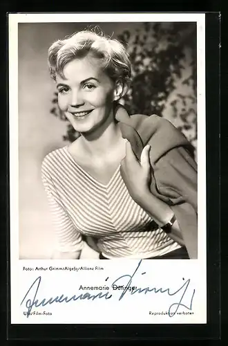 AK Schauspielerin Annemarie Düringer mit reizendem Lächeln, Autograph