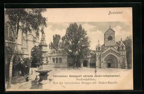 AK Budapest, Történelmi föcsoport udvara Jáaki-templommal