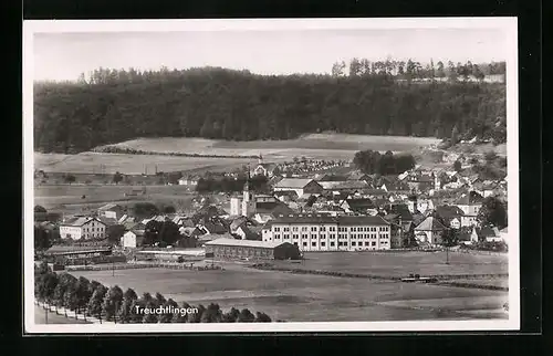 AK Treuchtlingen, Generalansicht, Blick zur Kirche