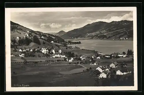 AK Bühl a. Alpsee, Fliegeraufnahme der Ortschaft im Tal, Blick nach Westen
