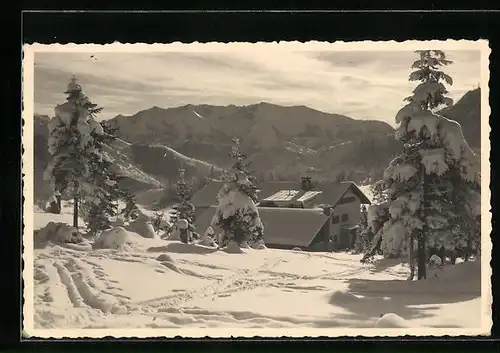 AK Spitzingsee, das Polizeiheim im Schnee, Blick gegen Sonnwendjoch