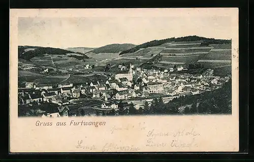 AK Furtwangen im bad. Schwarzwald, Blick auf die gesamte Stadt im Tal