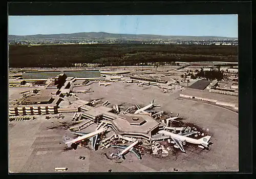 AK Frankfurt /Main, Flughafen aus der Vogelschau