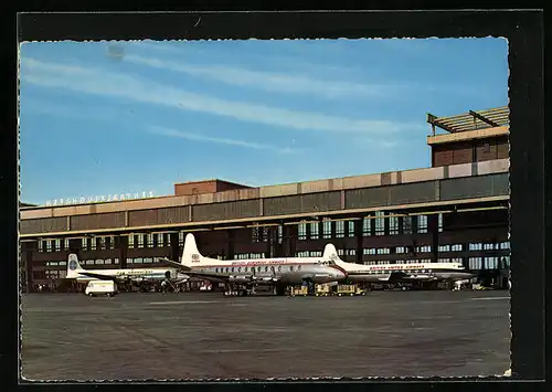 AK Berlin, Zentralflughafen Tempelhof mit Flugzeugen bei der Abfertigung