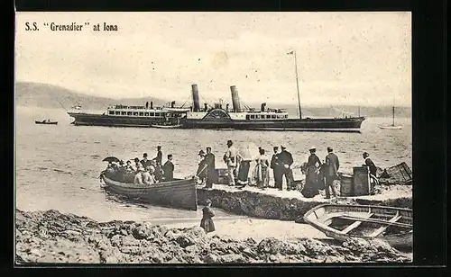 AK Passagierschiff S. S. Grenadier at Iona