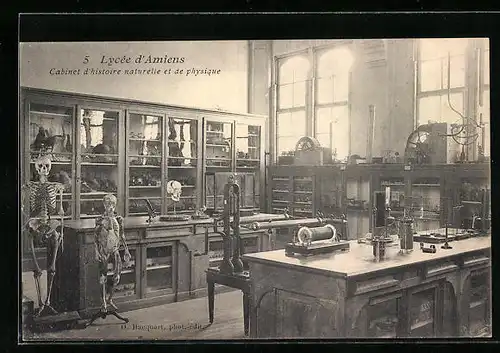 AK Amiens, Le Lycèe - Cabinet d`histoire naturelle et de physique