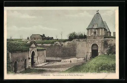 AK Pèronne, Vue extèrieure de la Porte de Bretagne