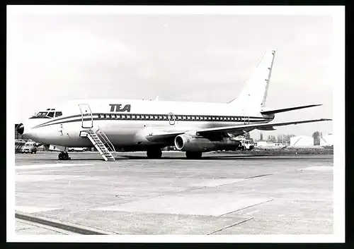 Fotografie Flugzeug Boeing 737, Passagierflugzeug der TEA