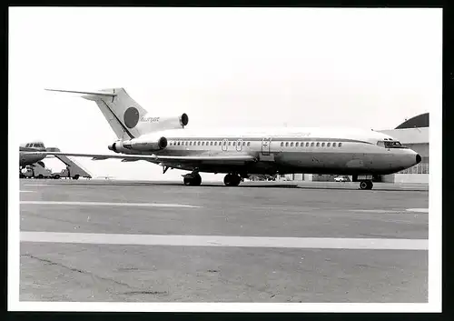 Fotografie Flugzeug Boeing 727, Passagierflugzeug der Sunjet Sweden