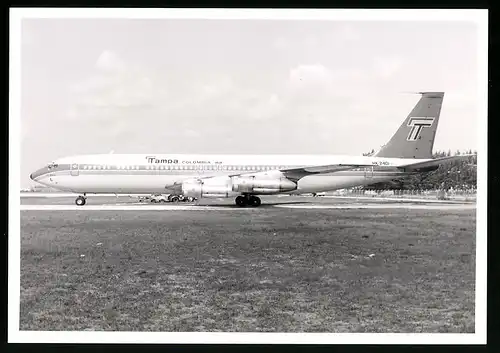 Fotografie Flugzeug Boeing 707, Passagierflugzeug der Tampa, Kennung-2401-X