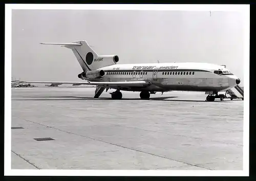 Fotografie Flugzeug Boeing 727, Passagierflugzeug der Transair Sweden, Kennung SE-DOC