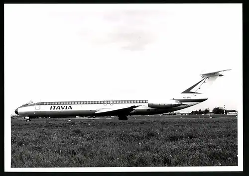 Fotografie Flugzeug Douglas DC-9, Passagierflugzeug der Itavia, kennung N1798U