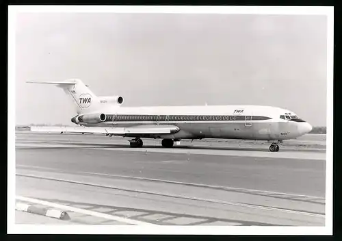 Fotografie Flugzeug Boeing 727, Passagierflugzeug der TWA, Kennung N54324