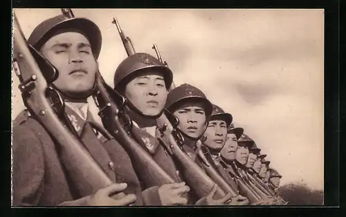 AK Troupes Coloniales, Tirailleurs Indo-Chinois