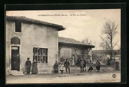 AK Dommartin-sur-Yèvre, La Rue des Jardins