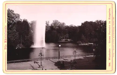 Fotografie Römmler & Jonas, Dresden, Ansicht Wiesbaden, Blick auf die grosse Fontaine im Kurgarten