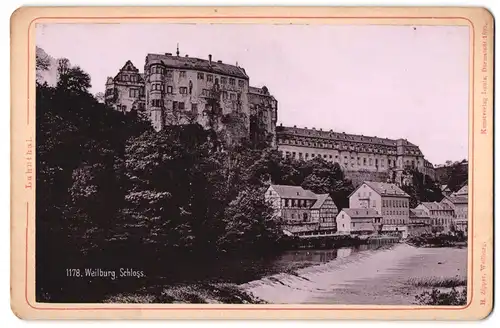 Fotografie H. Zipper, Weilburg / Lahn, Ansicht Weilburg / Lahn, Blick auf die Gebäude an der Lahn vor dem Schloss