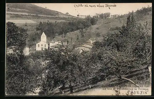 AK Pavezin, Le Col et en-dessous le Village