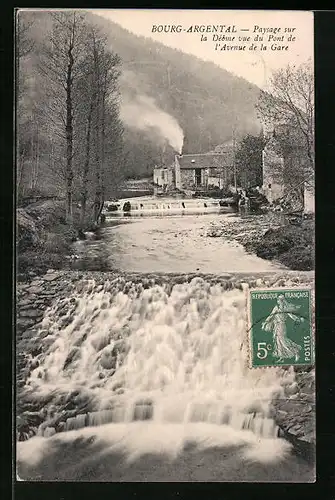 AK Bourg-Argental, Paysage sur la Déome vue du Pont de l`Avenue de la Gare