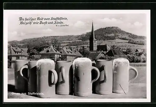 AK Staffelstein, Ortsansicht hinter grossen Bierkrügen