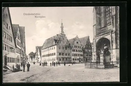 AK Dinkelsbühl, Strassenpartie am Marktplatz