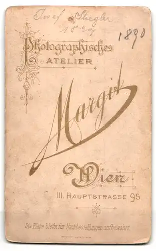 Fotografie Atelier Margit, Wien III., Hauptstrasse 95, Mann mit Glatze und langem Vollbart