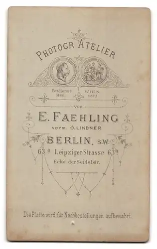 Fotografie E. Faehling, Berlin, Leipziger-Strasse 63a, Bildhübsche junge Frau