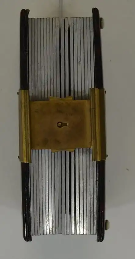 Fotoalbum Schildpatt mit Perlmutt-Einlage, 19 Silberschnittseiten jeweils 1 CDV-Foto, Metallschliesse Schloss 2