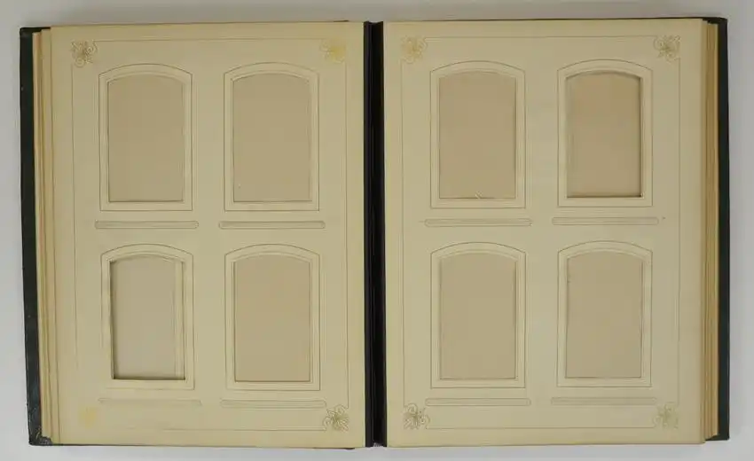 Fotoalbum im grünen Ledereinband, Album Familie Franz Schneibel 1883, 14 Goldschnittseiten für Kabinett und CDV-Fotos 5