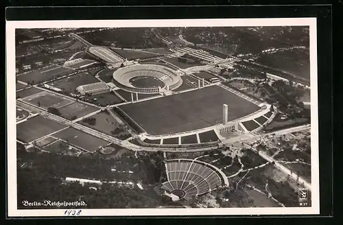 AK Berlin, Reichssportfeld mit Dietrich-Eckart-Bühne, Fliegeraufnahme, Olympia