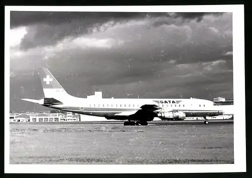 Fotografie Flugzeug Douglas DC-8, Passagierflugzeug der SATA, Kennung HB-IDB